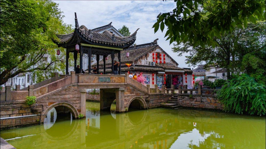 探索知识星球平台,尽在父母应不应该教育孩子从小不要和学习不好的孩子或坏孩子一起玩?
